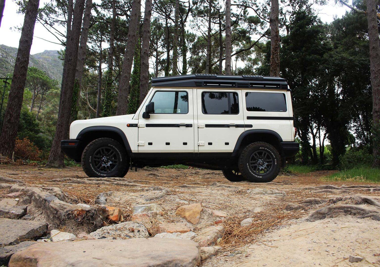 Ineos Grenadier Roof Conversion AluCab Global